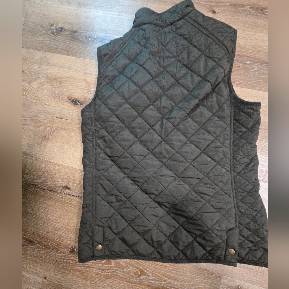 Joules Olive Quilted Sleeveless Vest - Picture 3 of 9